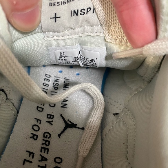 Nike Jordan MA2 Bone Suede (Women's) - Picture 3 of 12